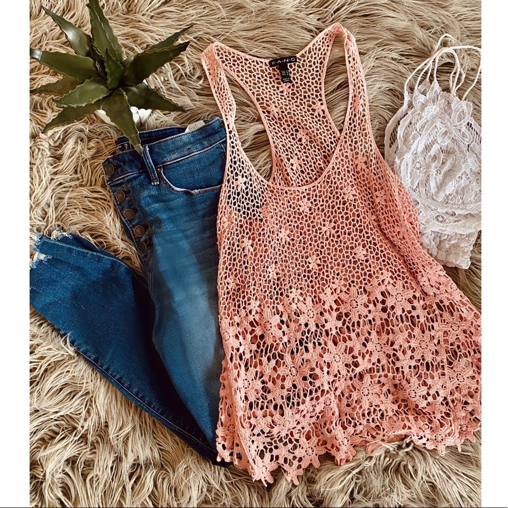 NWOT Daisy hippie ☮️ cover up tank